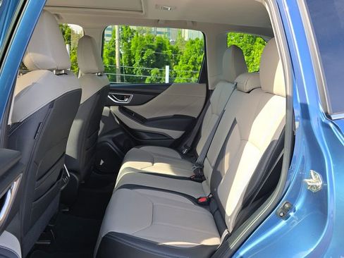 Used 2023 Subaru Forester Limited AWD/4WD image 16