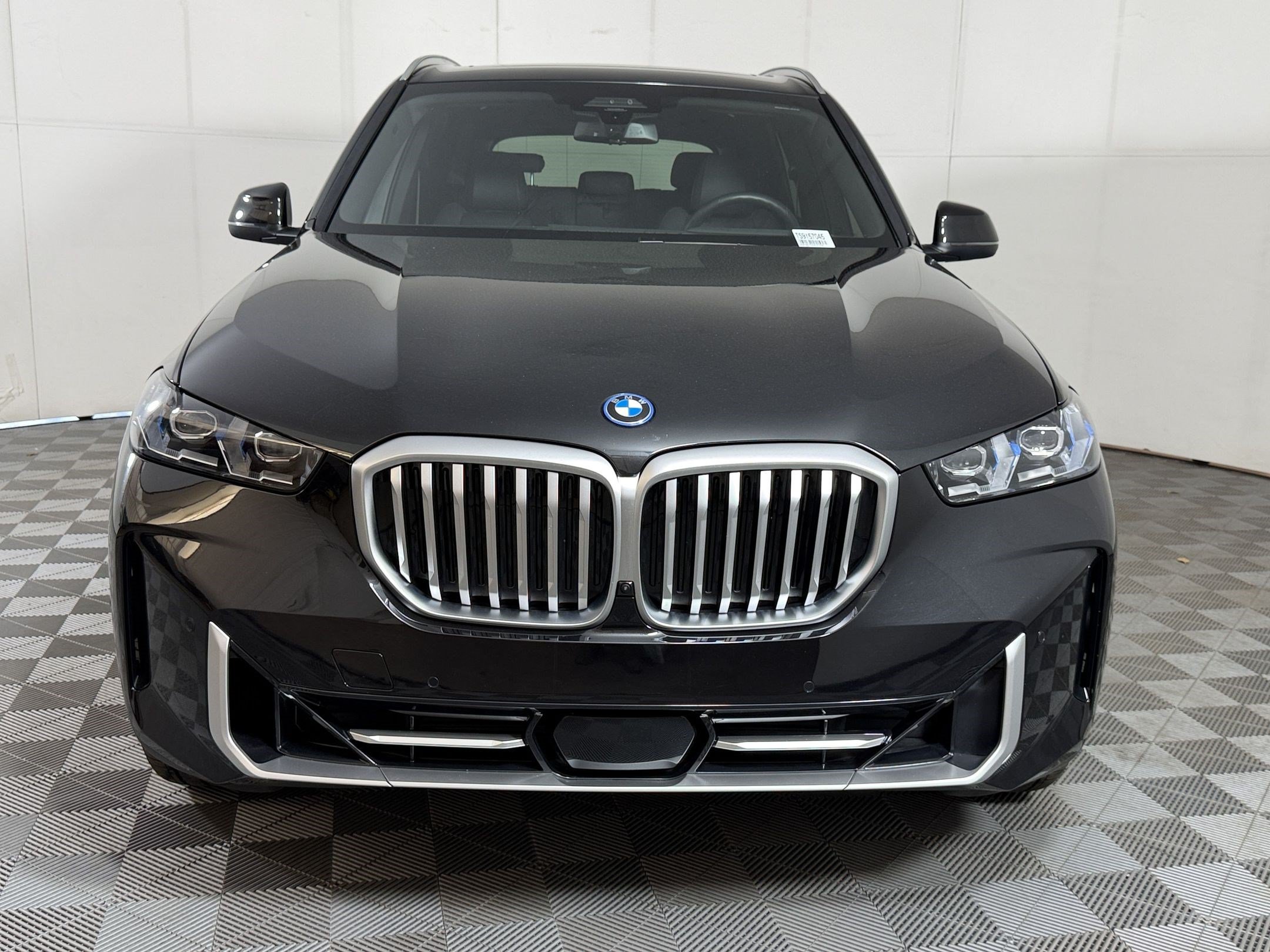 Used 2025 BMW X5 xDrive50e AWD/4WD image 6