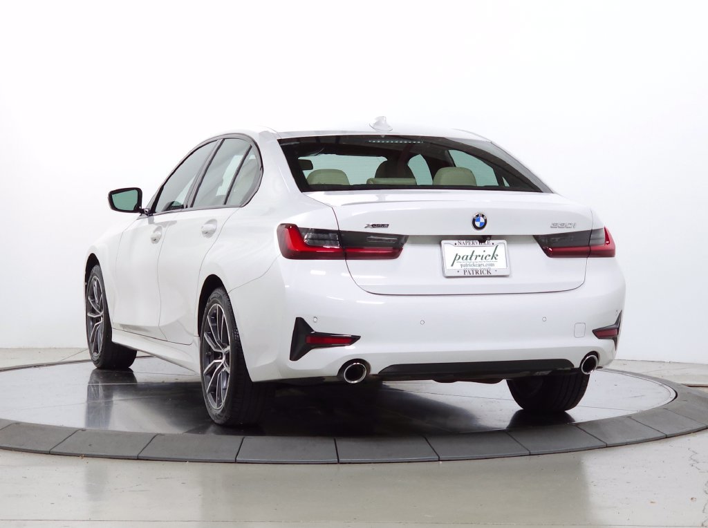 Used 2022 BMW 330i xDrive Sedan w/ Driving Assistance Package AWD/4WD image 3
