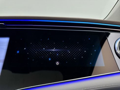 Used 2023 Mercedes-Benz EQS 580 4MATIC SUV image 31