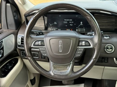 Used 2021 Lincoln Navigator Black Label w/ Special Edition Package image 16