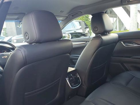 Used 2018 Cadillac XTS Luxury image 14