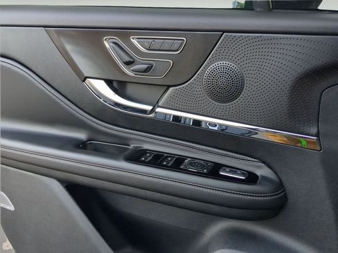 New 2026 Lincoln Corsair Premiere FWD image 12
