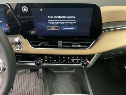 New 2026 Chevrolet Equinox ACTIV w/ Convenience Package III image 15