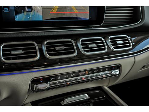 New 2026 Mercedes-Benz GLE 450e 4MATIC image 16