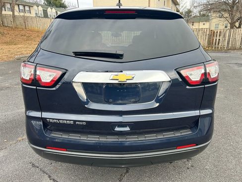 Used 2017 Chevrolet Traverse LS image 4