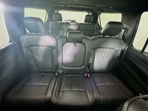 New 2025 Jeep Wagoneer L Series II w/ Premium Group I image 10