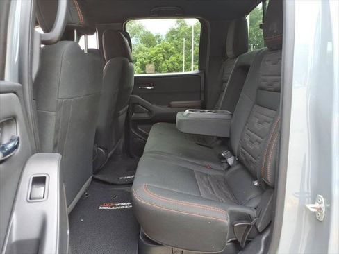 Used 2024 Nissan Frontier PRO-4X w/ Off-Road Protection Package AWD/4WD image 10
