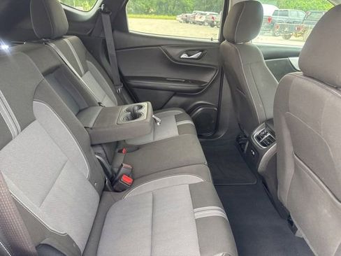 Used 2025 Chevrolet Blazer LT AWD/4WD image 10