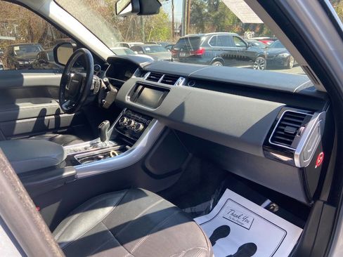 Used 2015 Land Rover Range Rover Sport Supercharged image 12