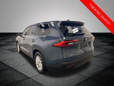 Used 2024 Toyota Grand Highlander XLE image 4