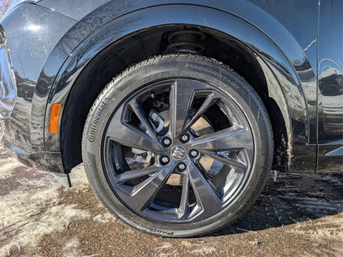 Used 2025 Buick Envision Sport Touring image 10