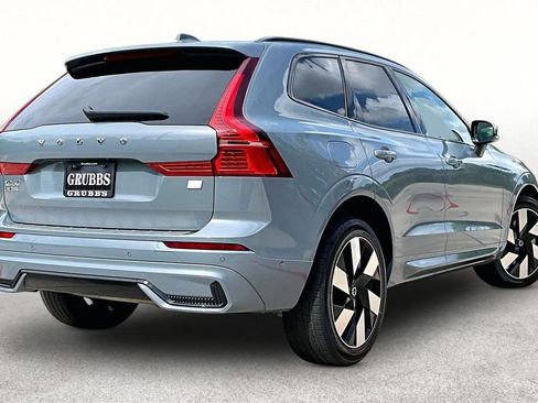 Used 2024 Volvo XC60 T8 Plus w/ Protection Package Premier AWD/4WD image 2