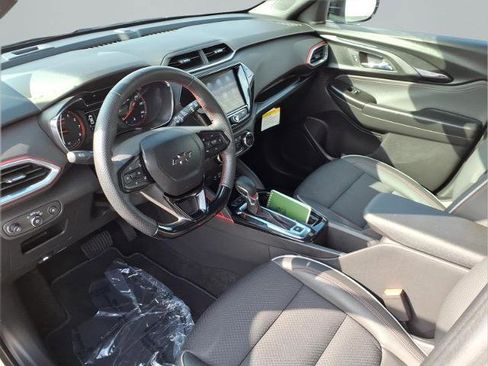 Used 2023 Chevrolet TrailBlazer RS w/ Convenience Package image 20