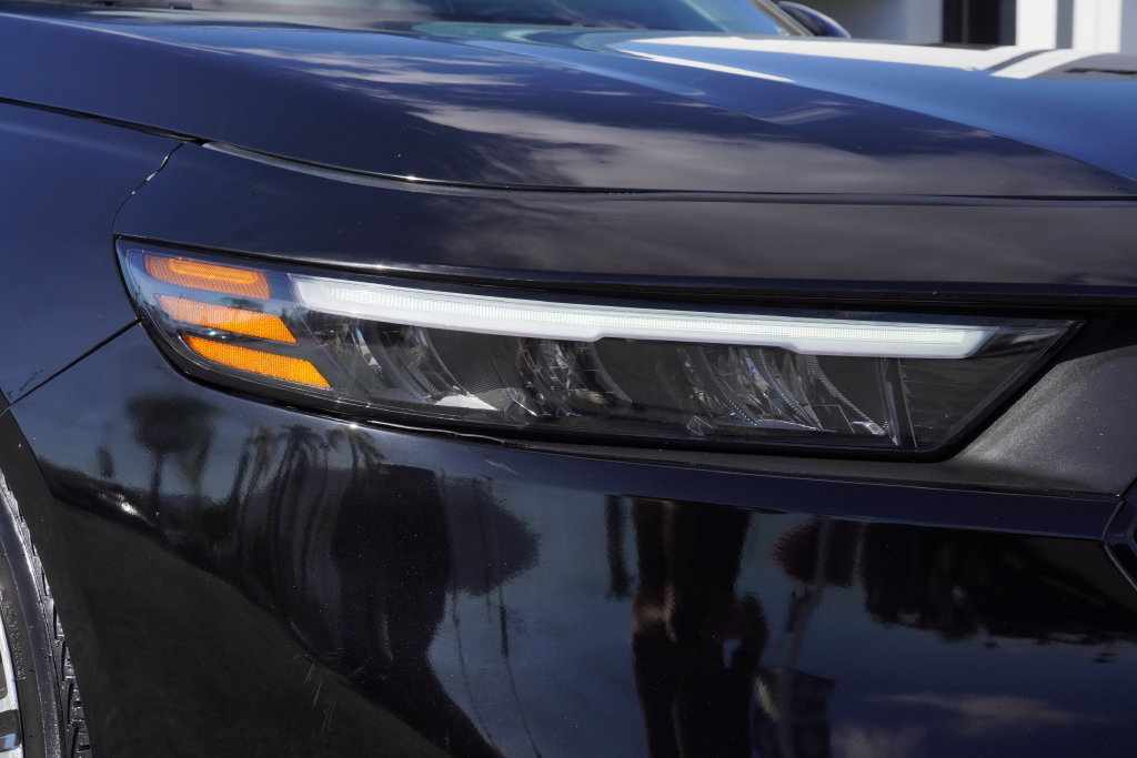 Used 2025 Honda Accord Sport image 11
