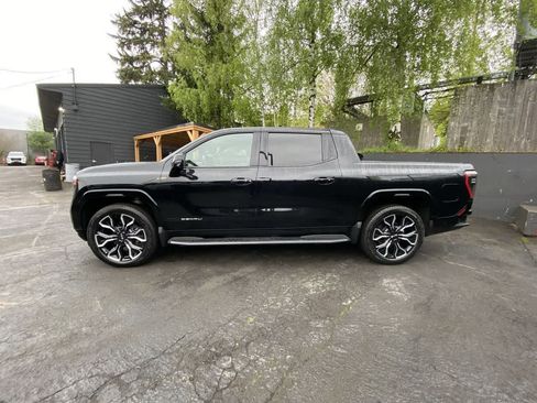Used 2025 GMC Sierra EV Denali AWD/4WD image 3