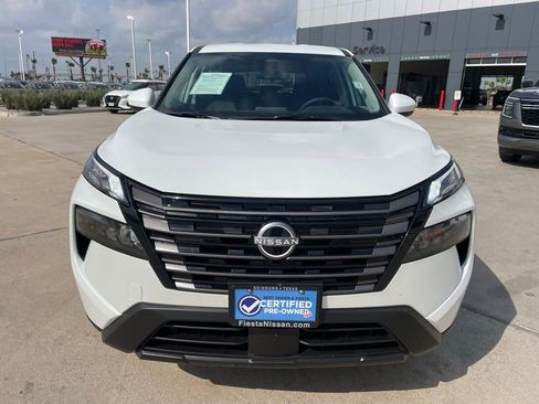 Certified 2026 Nissan Rogue SV image 6