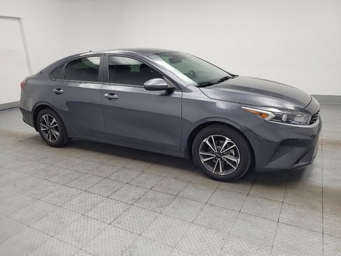 Used 2024 Kia Forte LXS FWD image 11