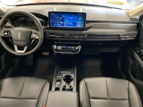 New 2025 Lincoln Corsair Grand Touring w/ Equipment Group 301A AWD/4WD image 17