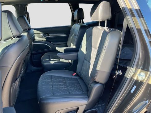 Certified 2024 Kia Telluride SX Prestige X-Line image 27