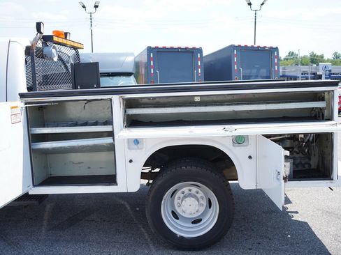 Used 2015 Ford F550 4x4 Crew Cab Super Duty image 11