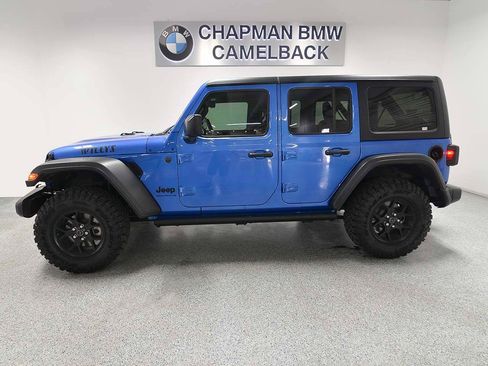 Used 2024 Jeep Wrangler Willys image 3