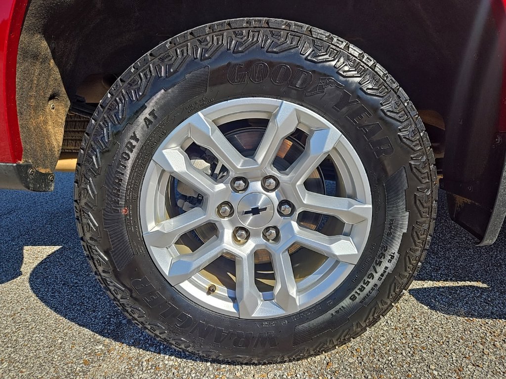 Used 2024 Chevrolet Silverado 1500 RST AWD/4WD image 29