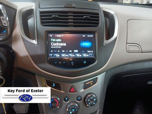 Used 2015 Chevrolet Trax LT w/ LT Sun and Sound Package image 26