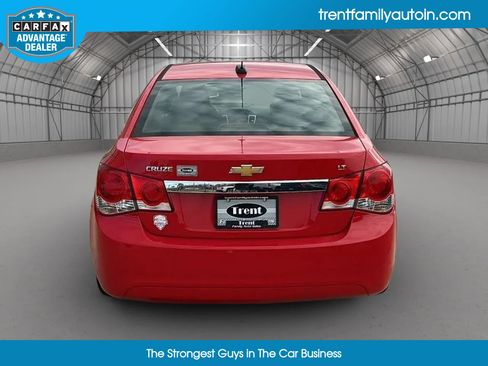 Used 2016 Chevrolet Cruze LT image 8