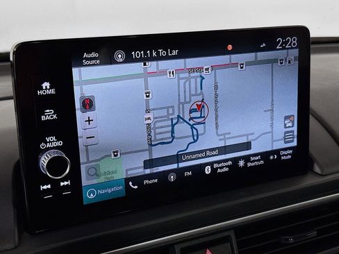 Used 2023 Honda Pilot Touring image 14