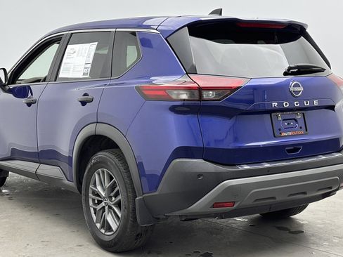 Used 2023 Nissan Rogue S image 5