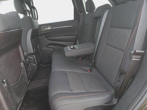 Used 2016 Jeep Grand Cherokee Laredo 75th Anniversary image 14