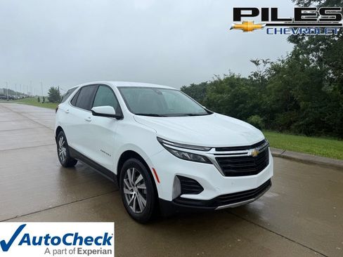 Used 2024 Chevrolet Equinox LT w/ LPO, Floor Liner Package FWD image 1