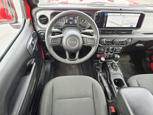 Used 2024 Jeep Gladiator Sport image 11