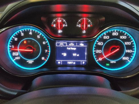 Used 2018 Chevrolet Cruze LT w/ Convenience Package FWD image 23