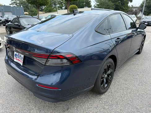 Used 2025 Honda Accord SE image 7