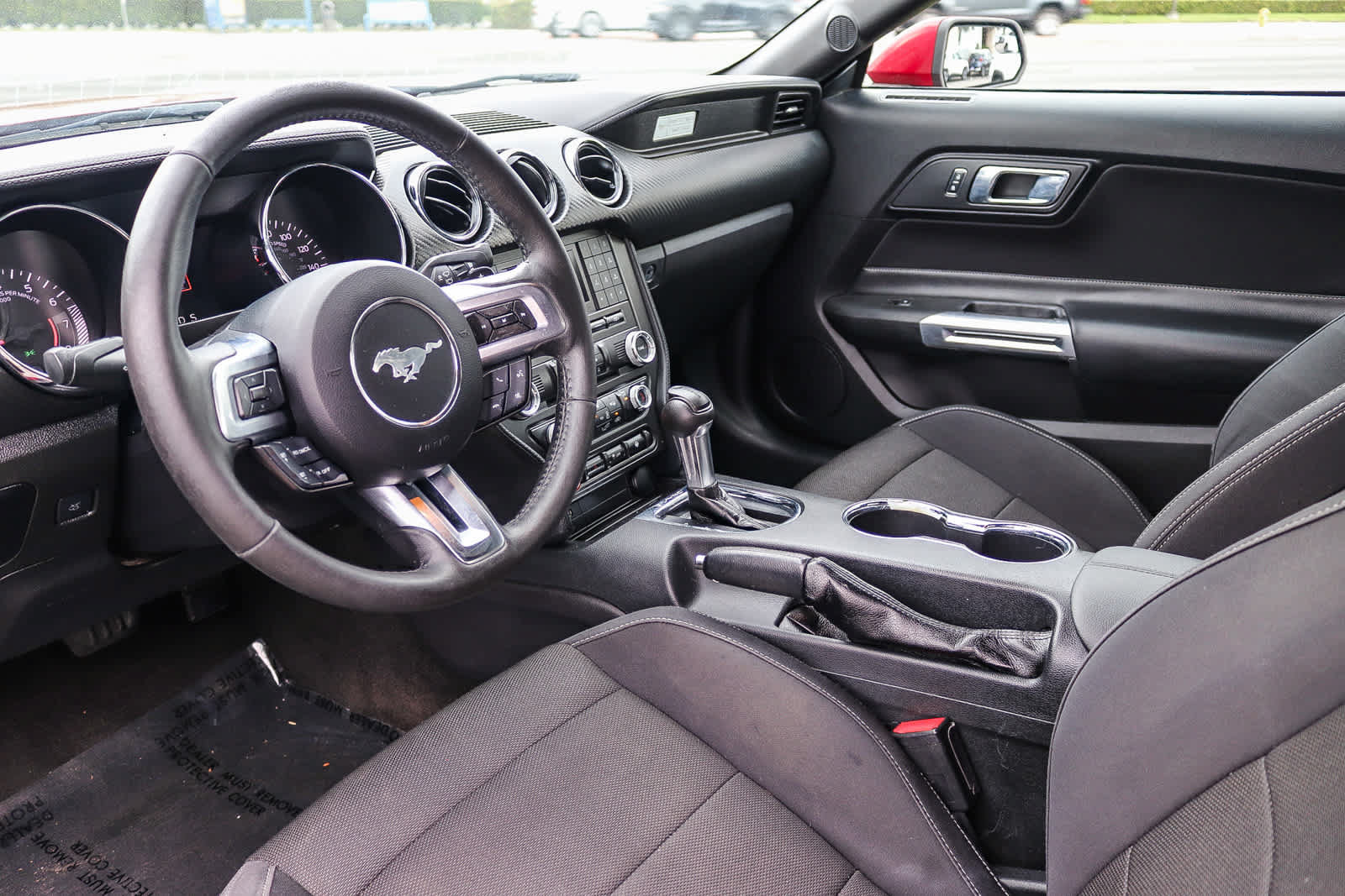 Used 2017 Ford Mustang Coupe RWD image 17