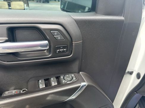 Used 2020 GMC Sierra 1500 AT4 w/ Off-Road Performance Package image 12