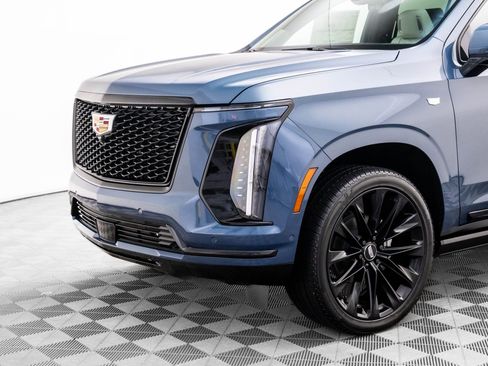 New 2026 Cadillac Escalade Platinum Sport w/ LPO, ONYX Package image 33