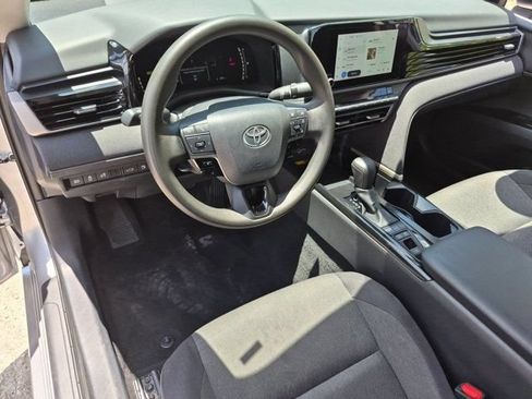 Used 2025 Toyota Camry LE FWD image 15