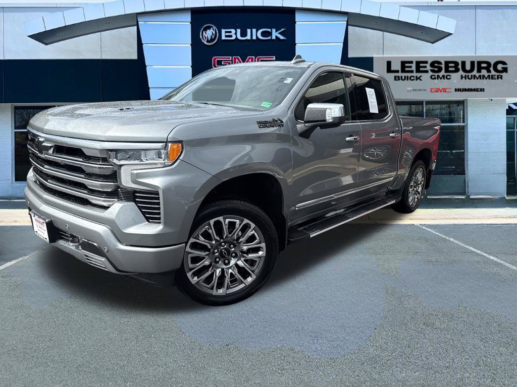 Used 2024 Chevrolet Silverado 1500 High Country w/ High Country Premium Package AWD/4WD image 3