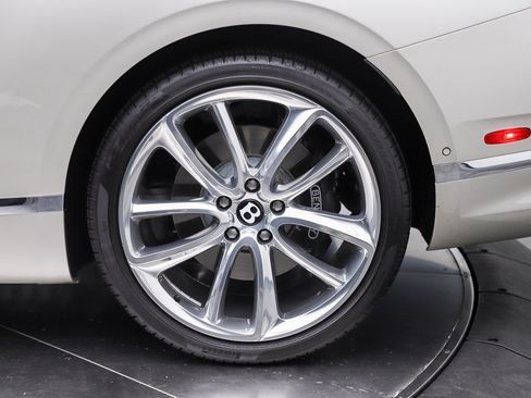 Used 2022 Bentley Continental GT AWD/4WD image 22