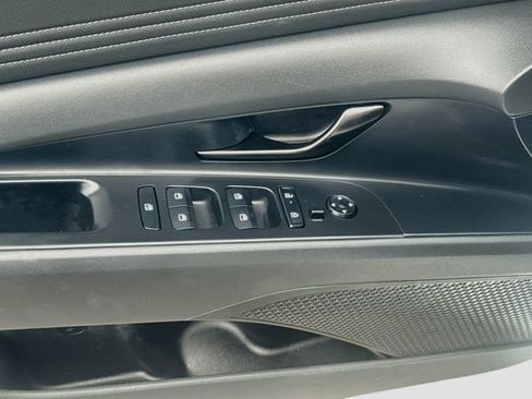 Used 2026 Hyundai Elantra Sport FWD image 17
