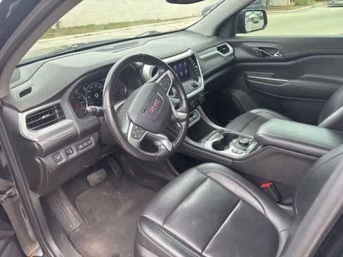 Used 2022 GMC Acadia SLT w/ Technology Package image 9