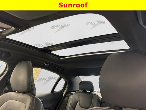 Used 2024 Volvo S60 B5 Plus FWD image 27