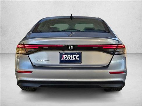 Used 2025 Honda Accord SE image 6