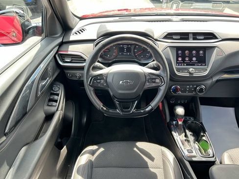 Used 2023 Chevrolet TrailBlazer RS FWD image 23