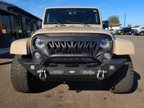Used 2018 Jeep Wrangler Unlimited Sahara w/ Dual Top Group image 2