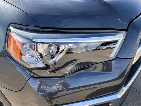 Used 2022 Toyota 4Runner Limited image 26