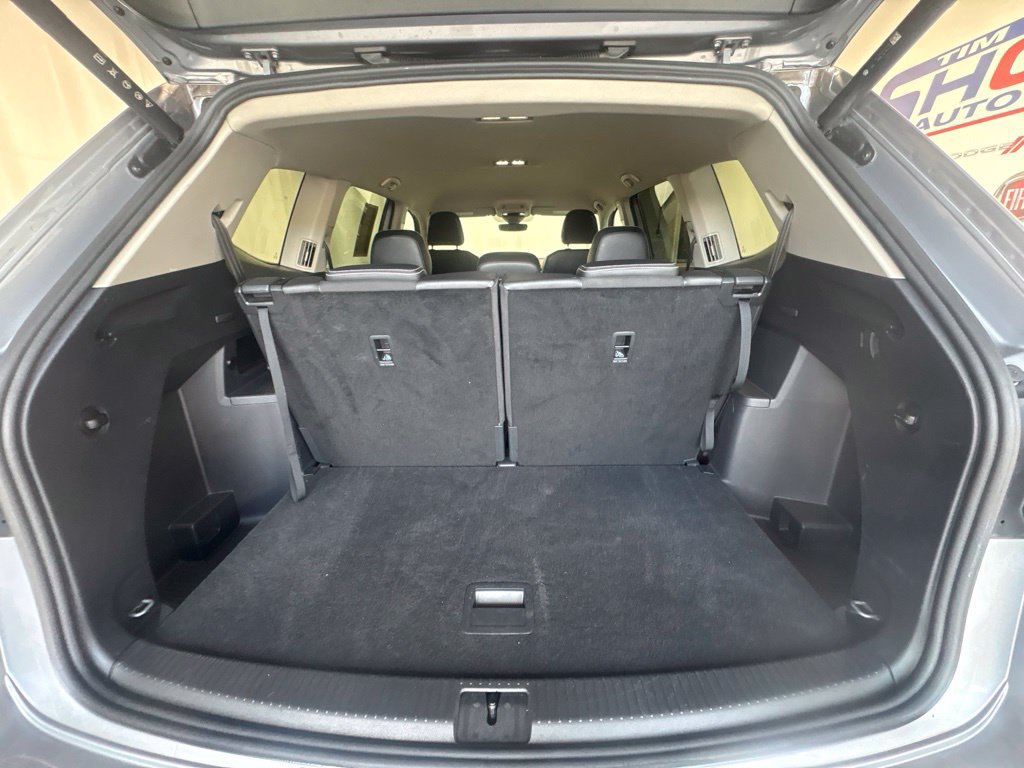 Used 2025 Volkswagen Atlas SE AWD/4WD image 9